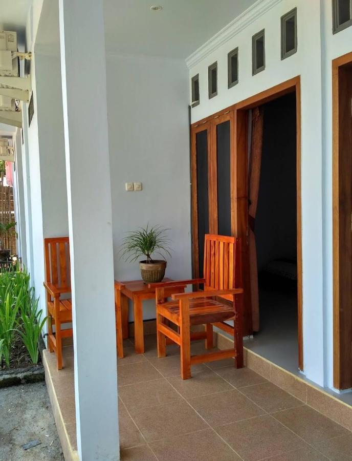 Merendeng Hostel Kuta Kuta  Dış mekan fotoğraf