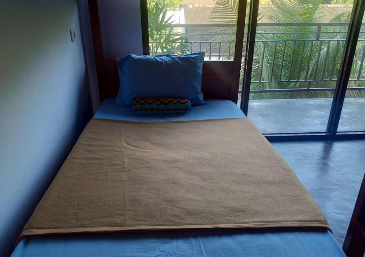 Merendeng Hostel Kuta Kuta  Dış mekan fotoğraf