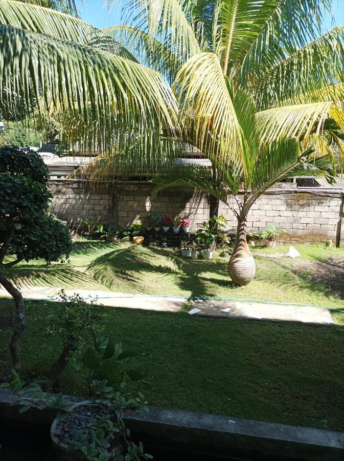 Merendeng Hostel Kuta Kuta  Dış mekan fotoğraf