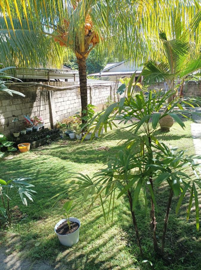 Merendeng Hostel Kuta Kuta  Dış mekan fotoğraf